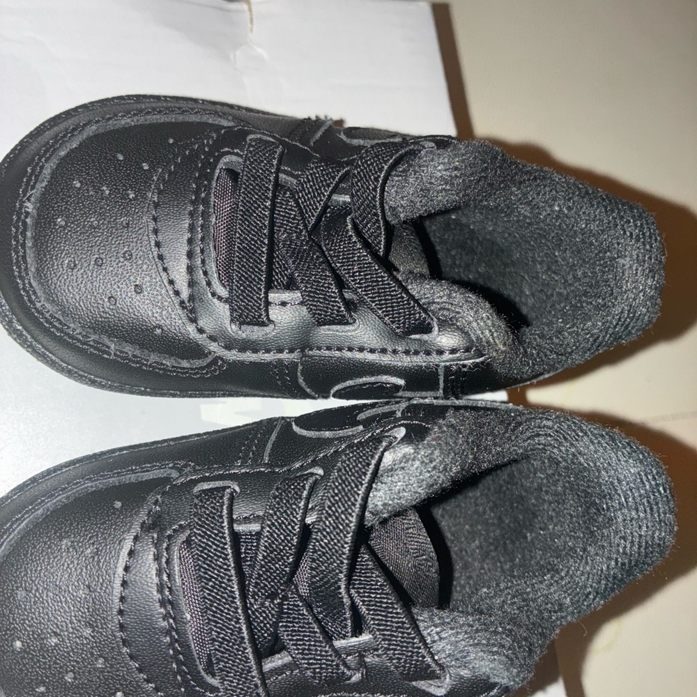 Nike Kids Black Sneakers